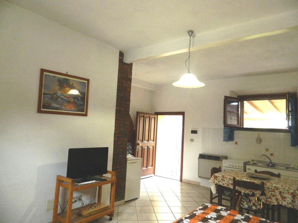 Podere Santo Signoretto San Vincenzo Szoba fotó
