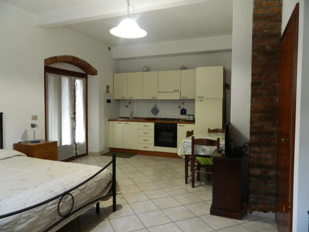 Podere Santo Signoretto San Vincenzo Szoba fotó